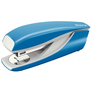 Zszywacz LEITZ 5502 Średni Metalowy NEW NEXXT, 30 kartek jasnoniebieski